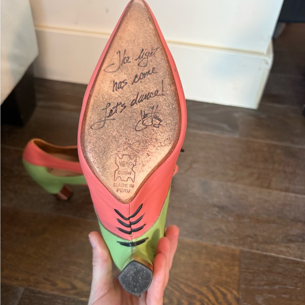 John Fluevog Stylish Pink and Green Heeled Shoes - Picture 2 of 10
